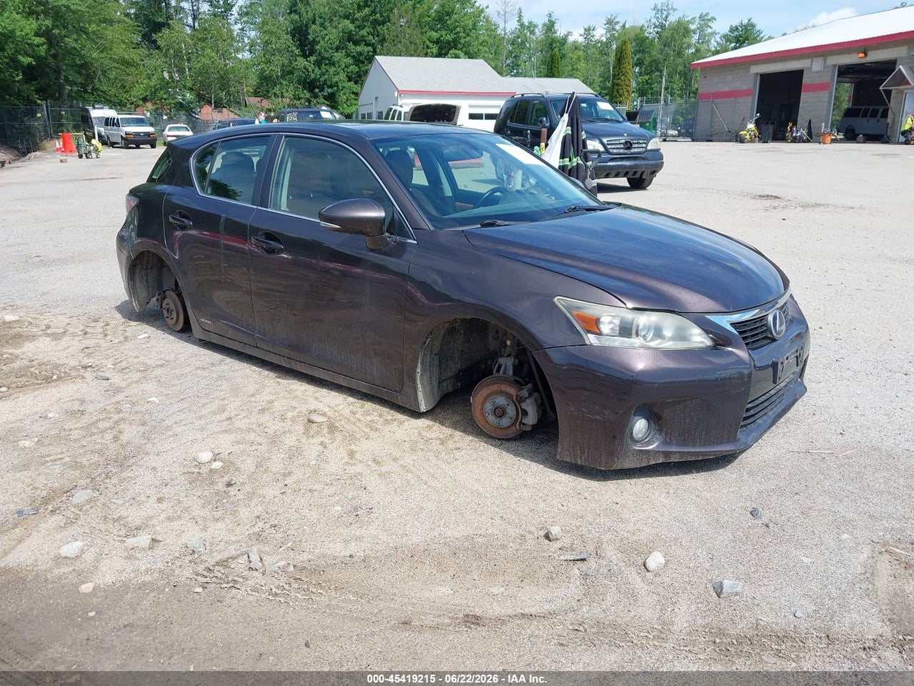 JTHKD5BHXB2****** · 2011 LEXUS CT 200H PREMIUM