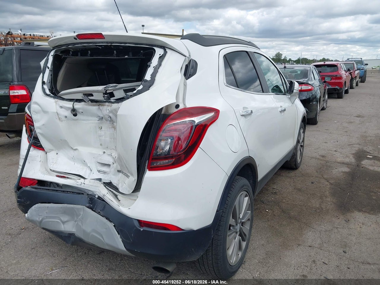 2019 BUICK ENCORE FWD PREFERRED · 4/11
