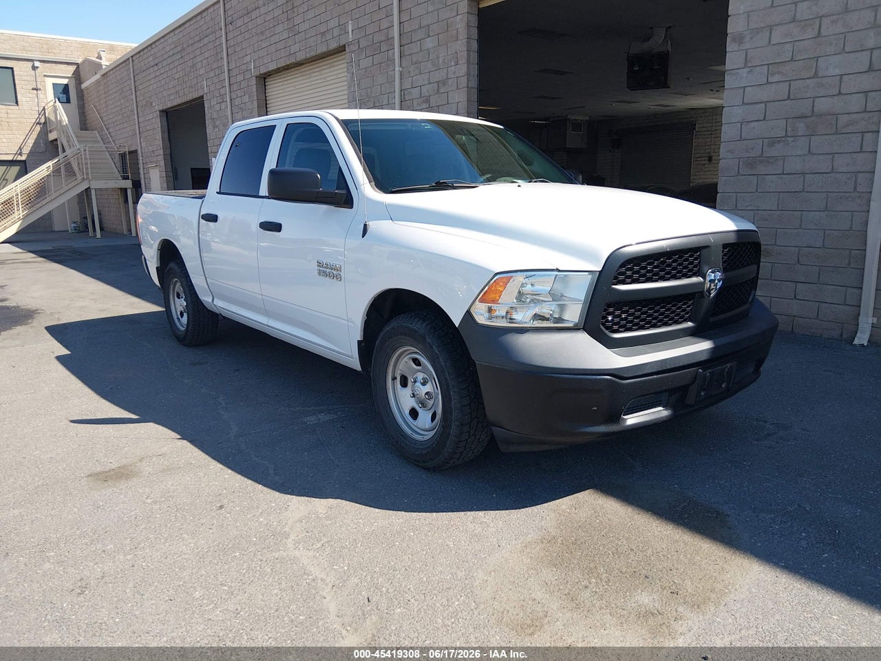 1C6RR6KG7JS****** · 2018 RAM 1500 TRADESMAN  4X2 5'7 BOX
