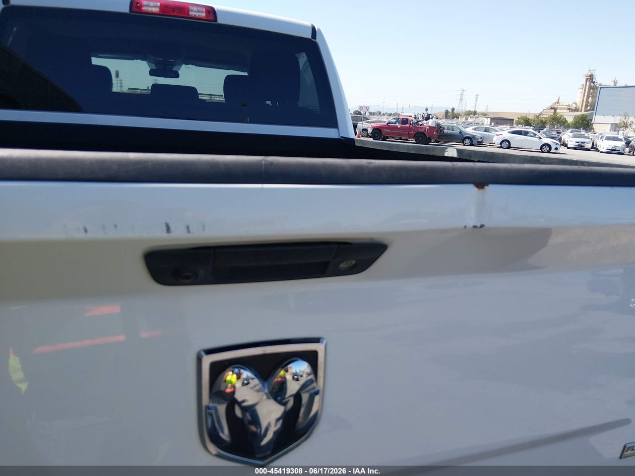 2018 RAM 1500 TRADESMAN  4X2 5'7 BOX · 6/11