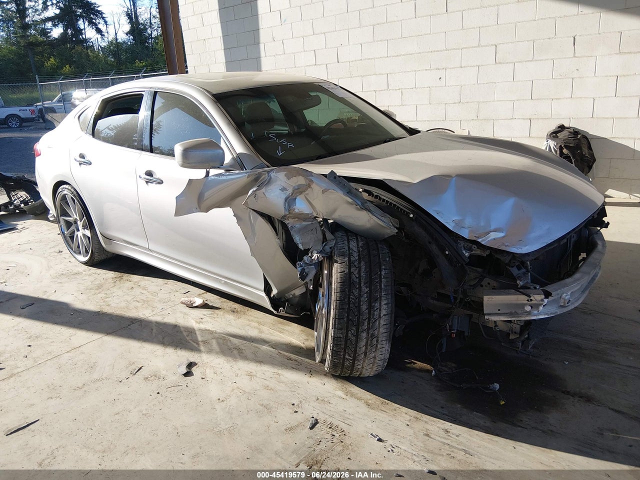 JN1BY1AP4CM****** · 2012 INFINITI M37