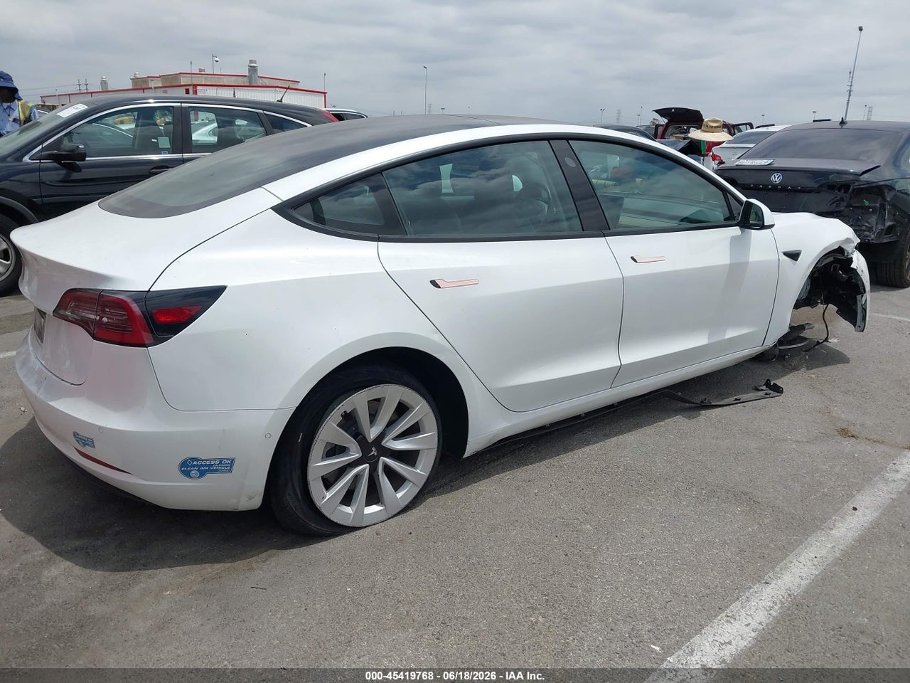2021 TESLA MODEL 3 STANDARD RANGE PLUS REAR-WHEEL DRIVE · 4/9