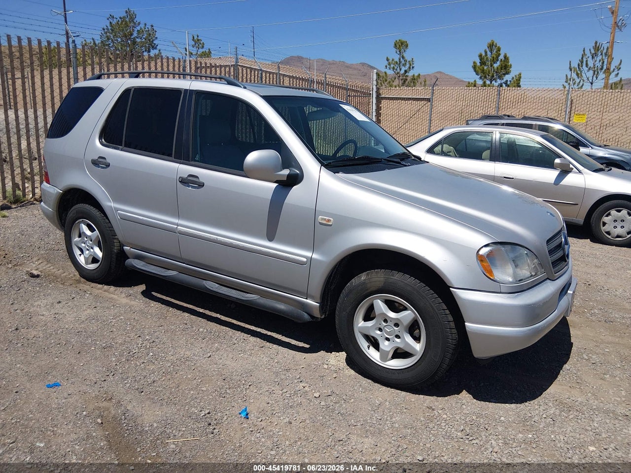 4JGAB54EXYA****** · 2000 MERCEDES-BENZ ML 320