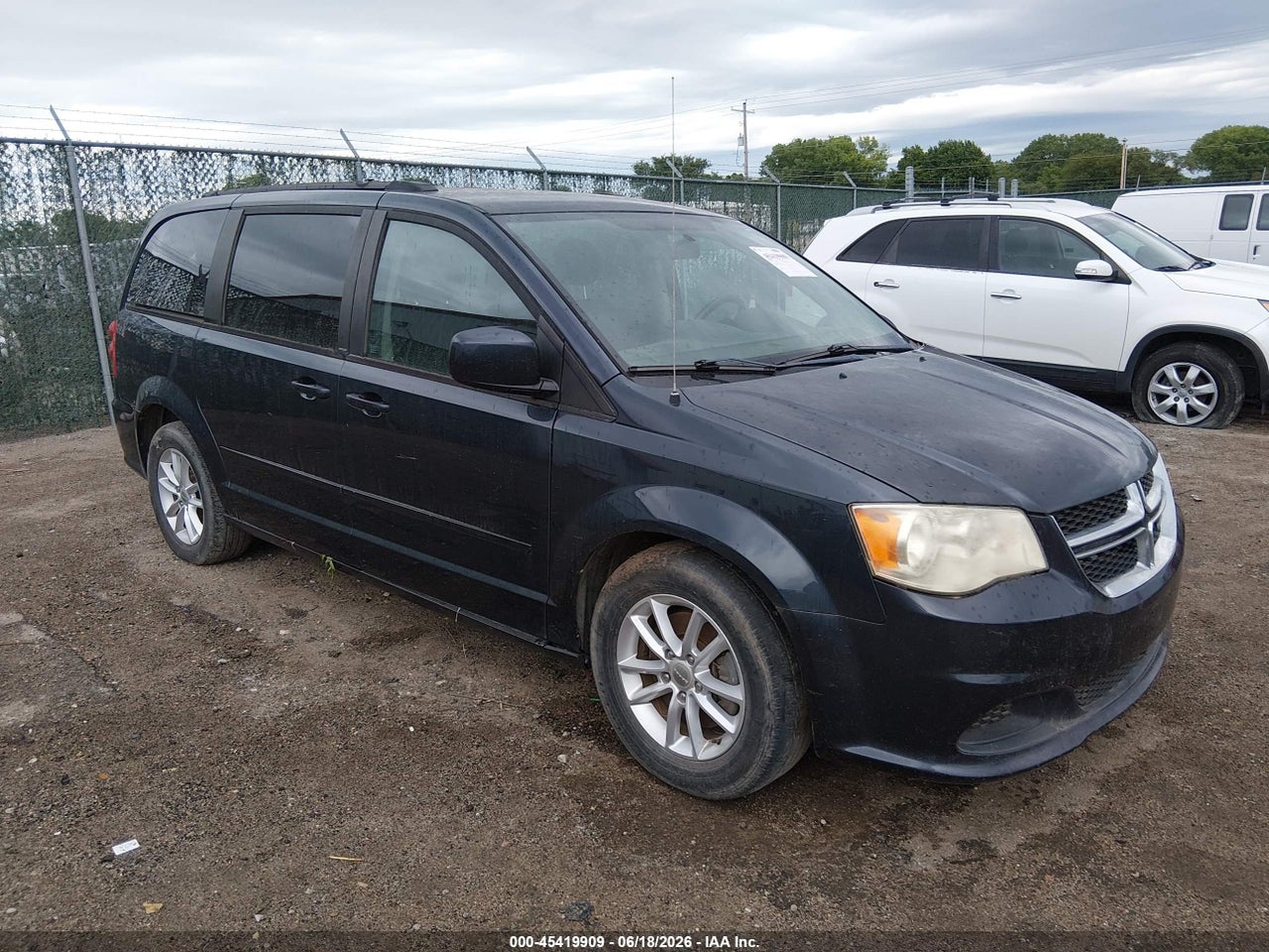 2C4RDGCG6DR****** · 2013 DODGE GRAND CARAVAN SXT