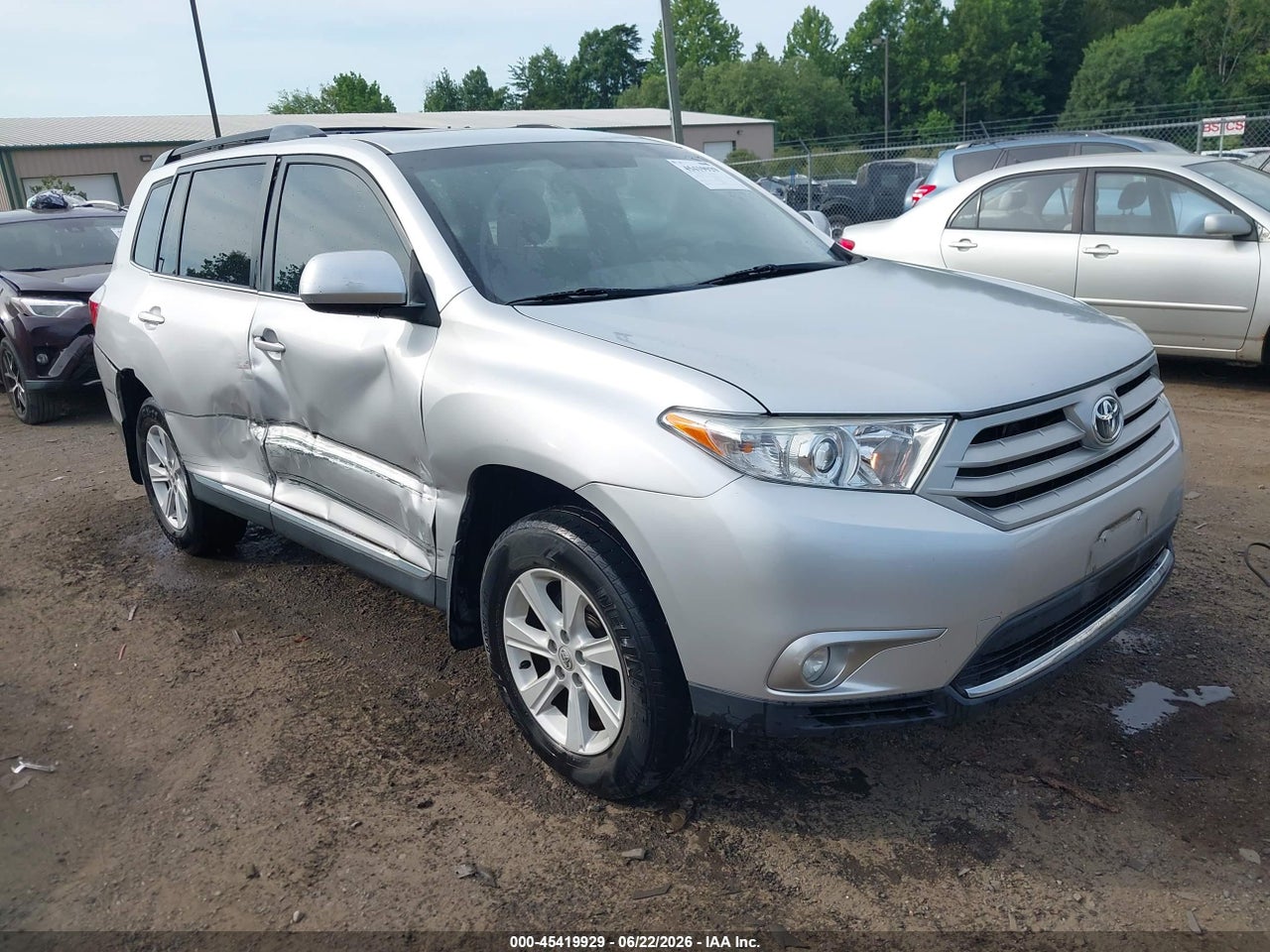 5TDBK3EH6DS****** · 2013 TOYOTA HIGHLANDER SE V6