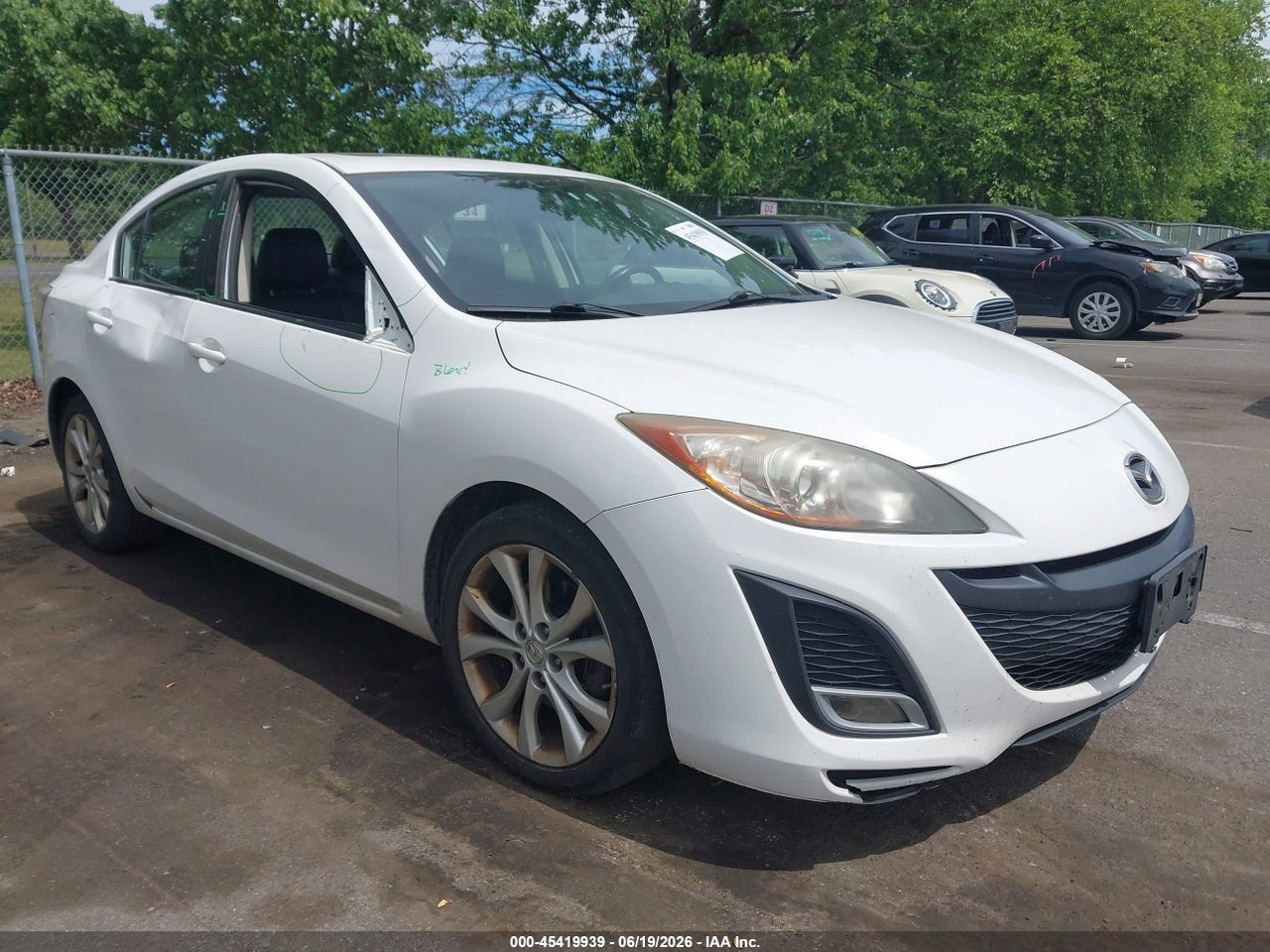 JM1BL1W64B1****** · 2011 MAZDA MAZDA3 S GRAND TOURING