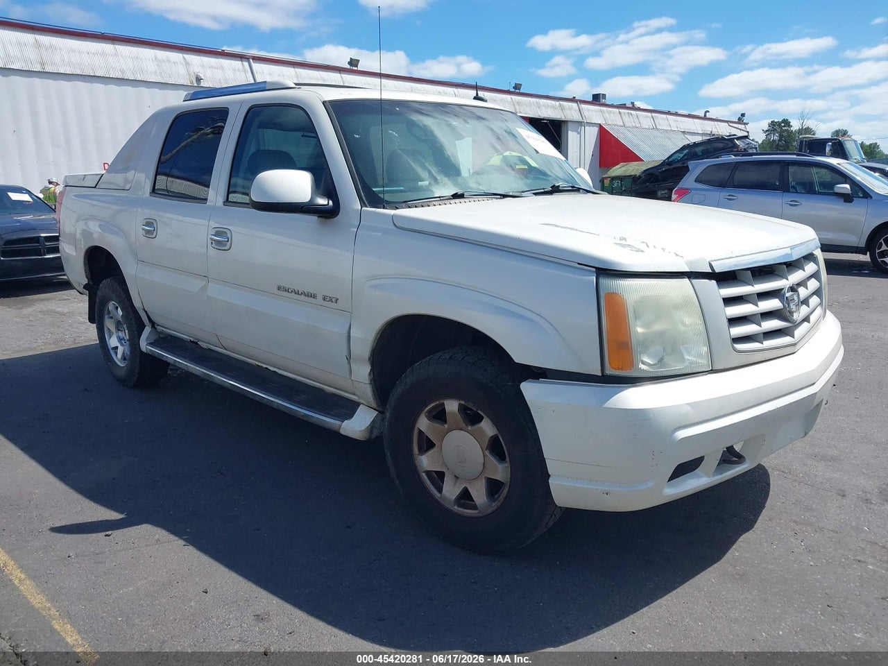 3GYEK63N72G****** · 2002 CADILLAC ESCALADE EXT STANDARD