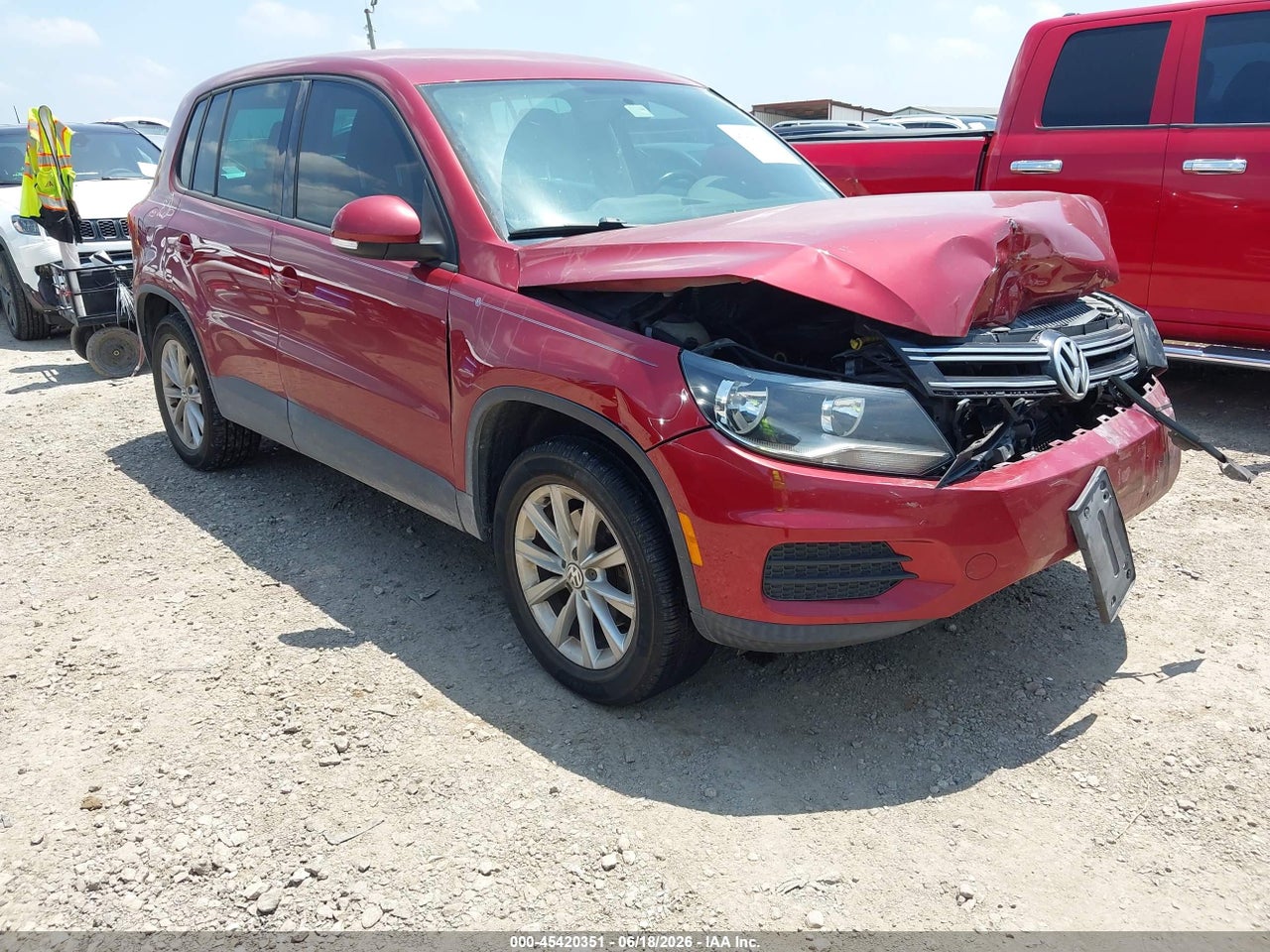 WVGAV3AX9EW****** · 2014 VOLKSWAGEN TIGUAN SE
