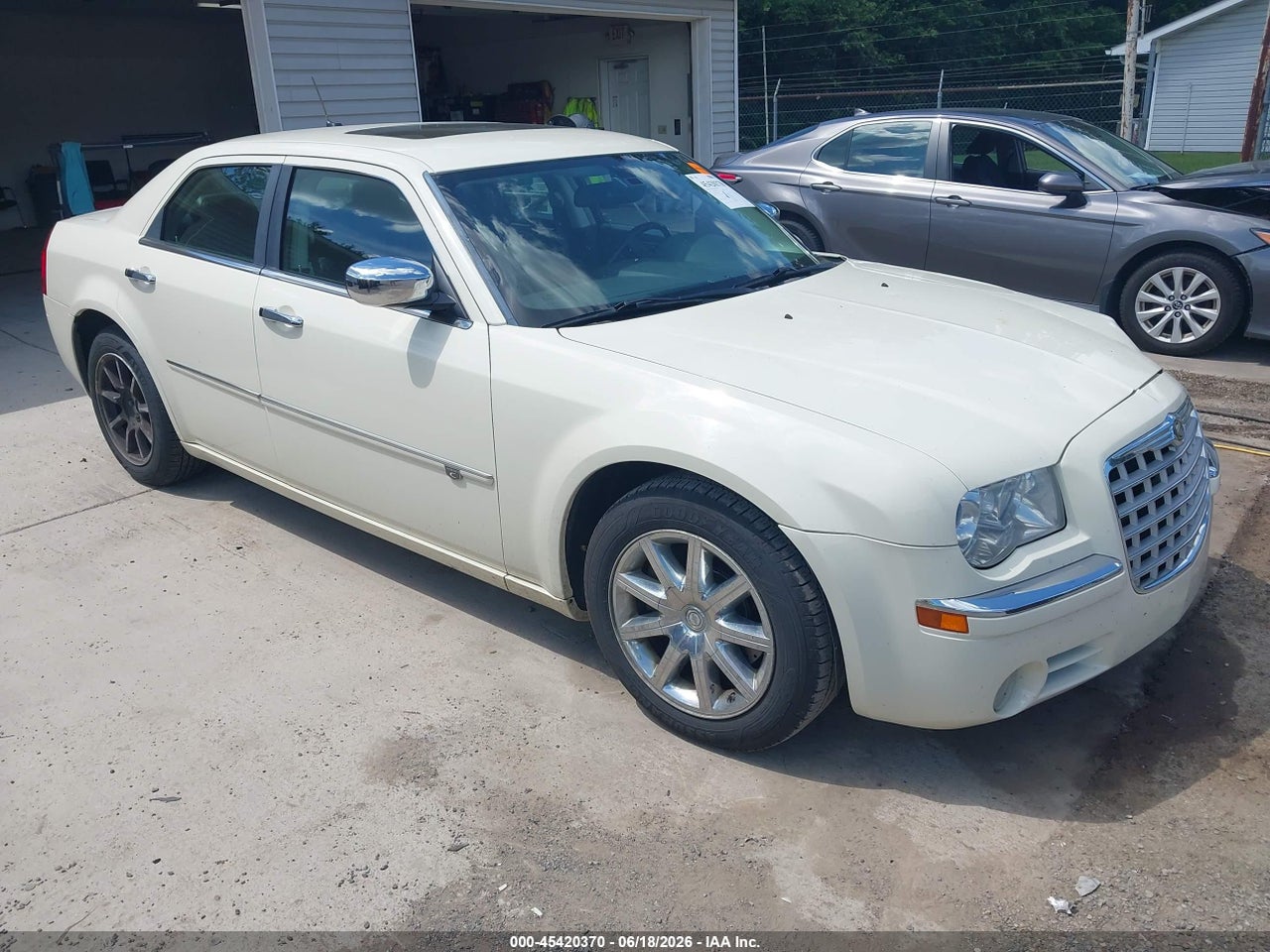 2C3KA63H58H****** · 2008 CHRYSLER 300C HEMI