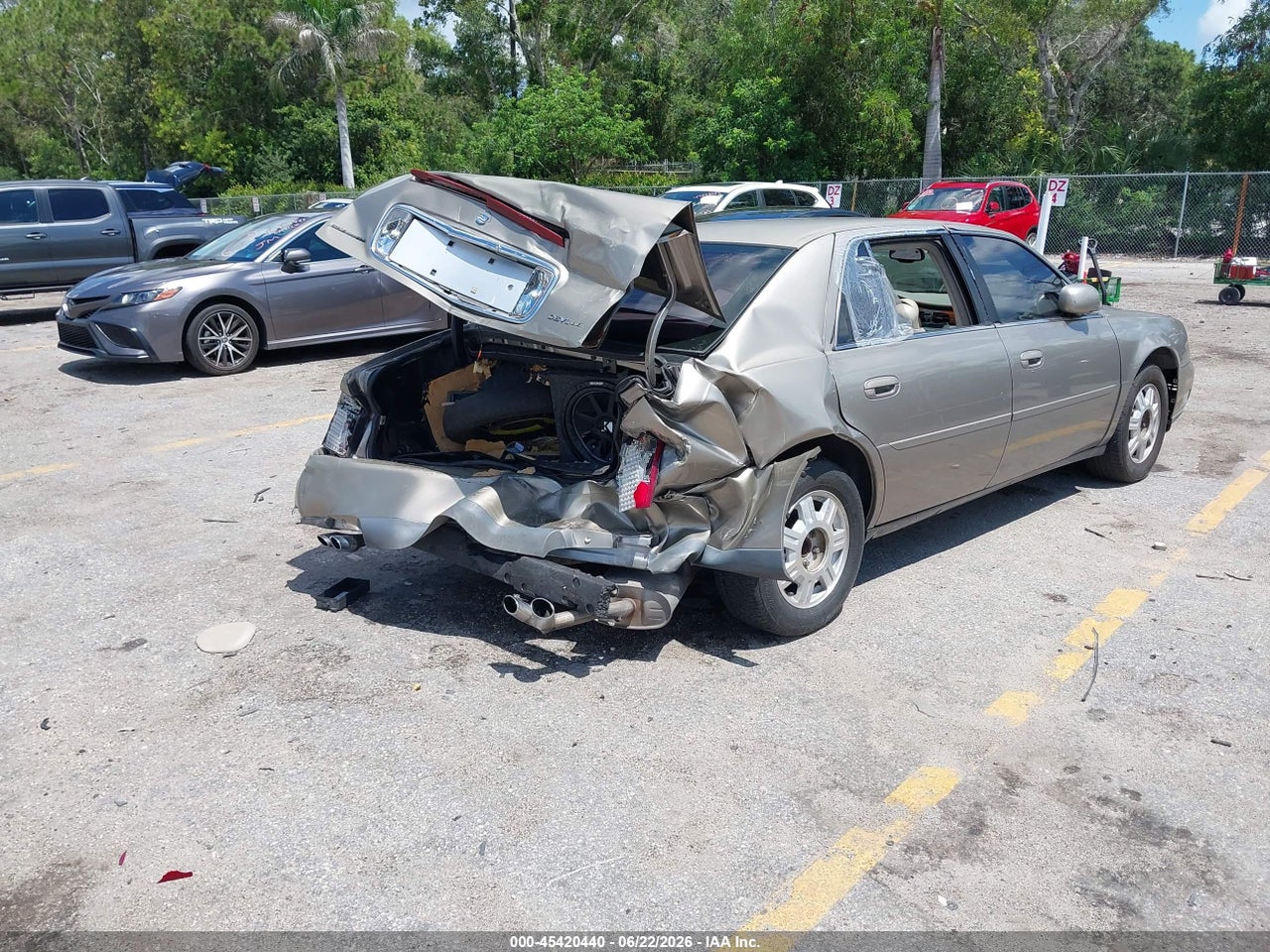 2002 CADILLAC DEVILLE   · 4/11