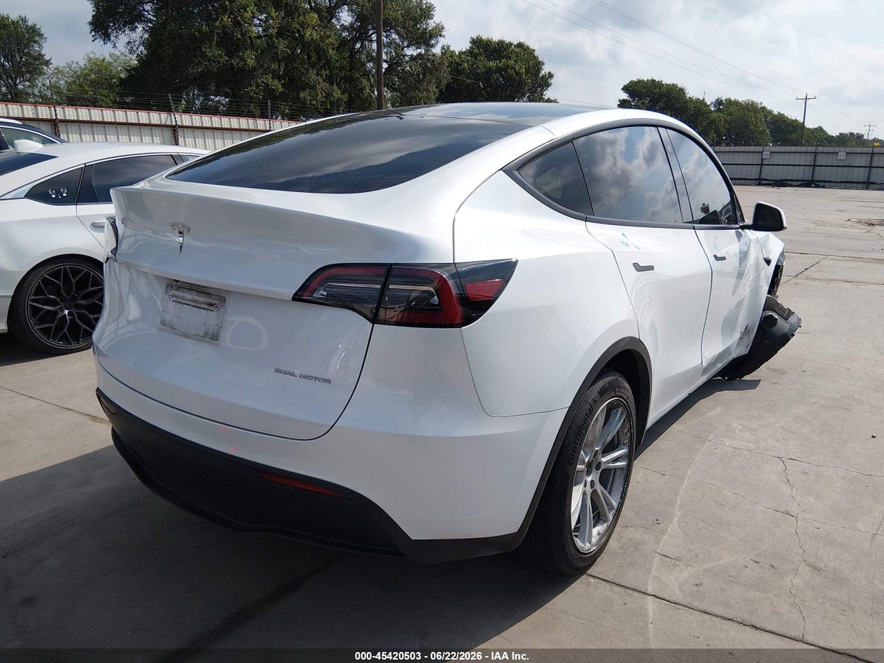 2023 TESLA MODEL Y AWD/LONG RANGE DUAL MOTOR ALL-WHEEL DRIVE · 4/10