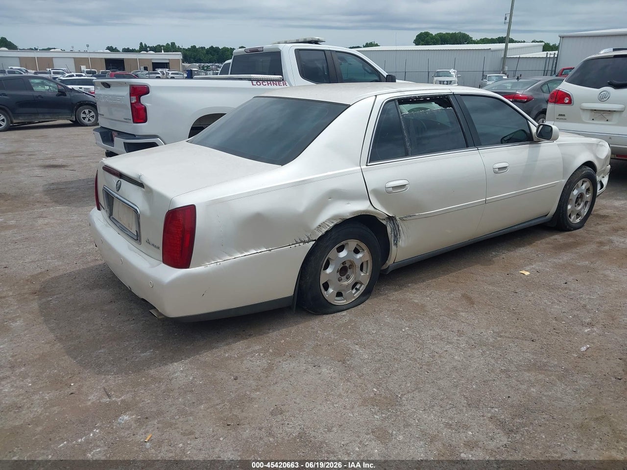 2000 CADILLAC DEVILLE STANDARD · 4/11