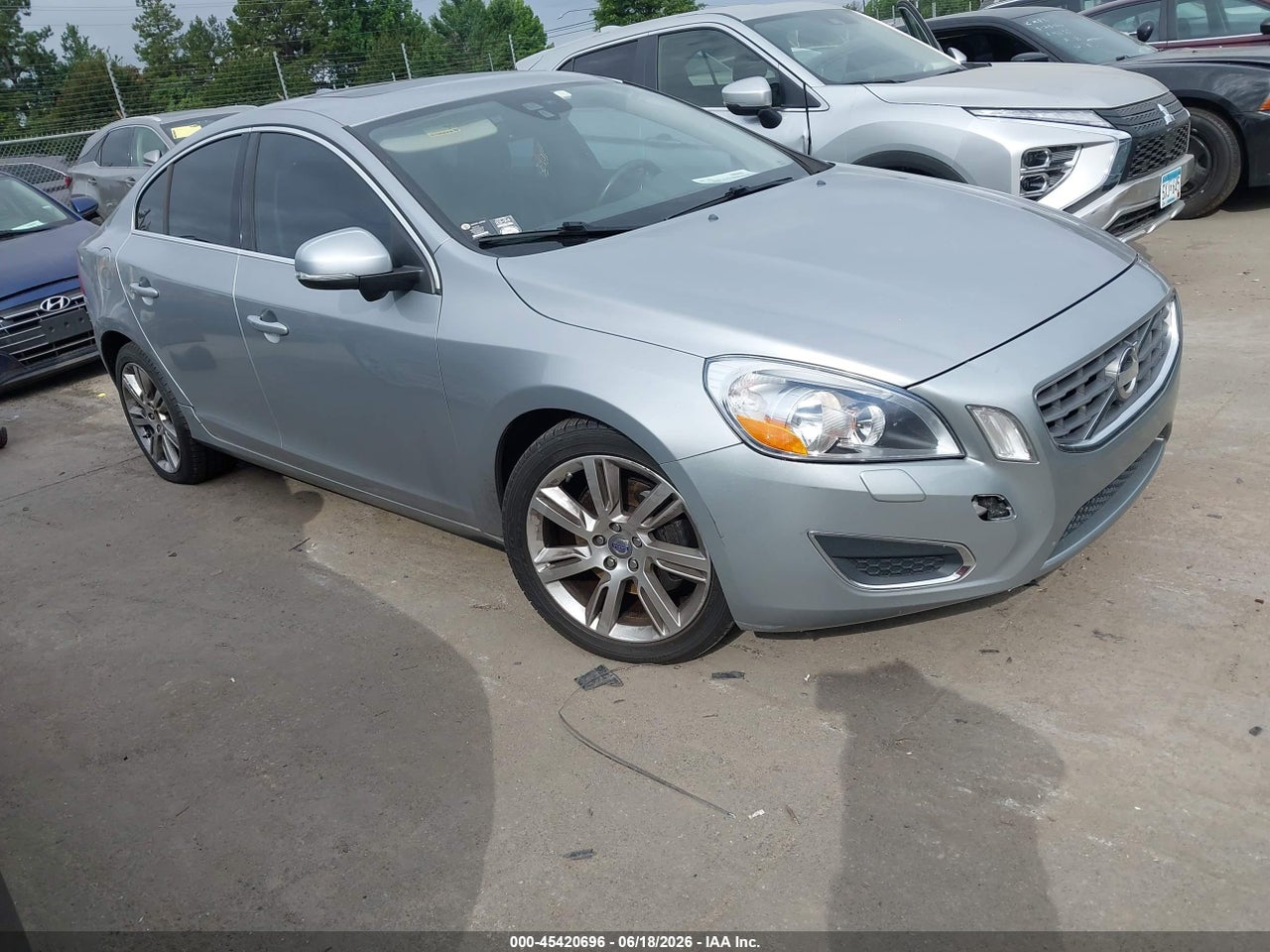 YV1902FH3C2****** · 2012 VOLVO S60 T6