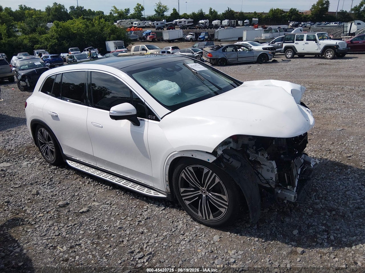 4JGDM2DB7PA****** · 2023 MERCEDES-BENZ EQS 450+ SUV