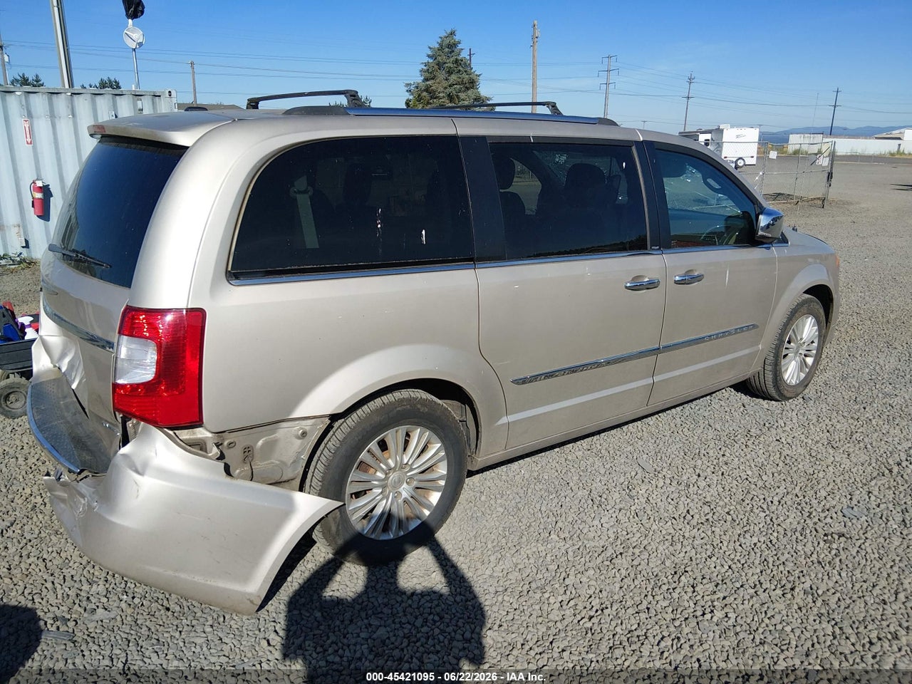 2012 CHRYSLER TOWN &amp; COUNTRY LIMITED · 4/11