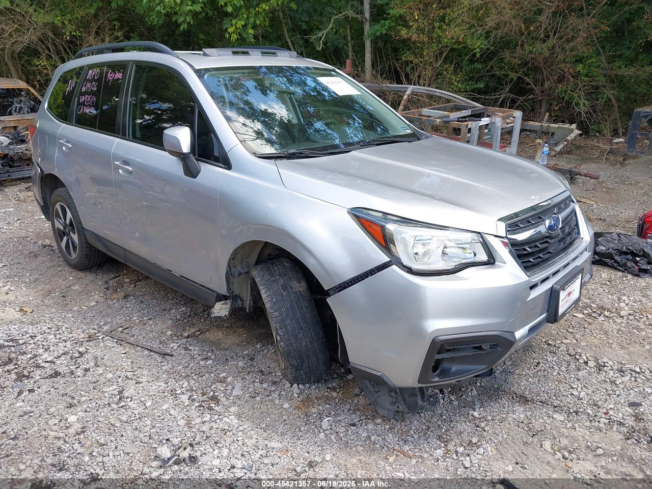 JF2SJAEC7JH****** · 2018 SUBARU FORESTER 2.5I PREMIUM