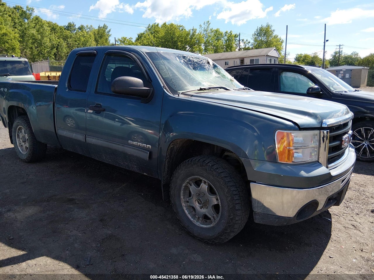 1GTR2UEA2BZ****** · 2011 GMC SIERRA 1500 SL