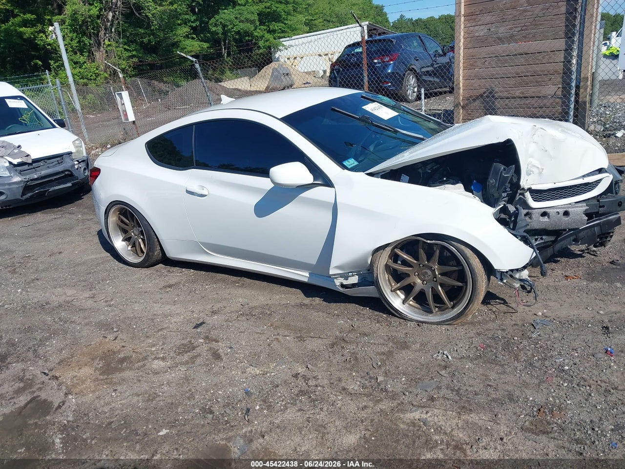 KMHHU6KH7AU****** · 2010 HYUNDAI GENESIS 3.8