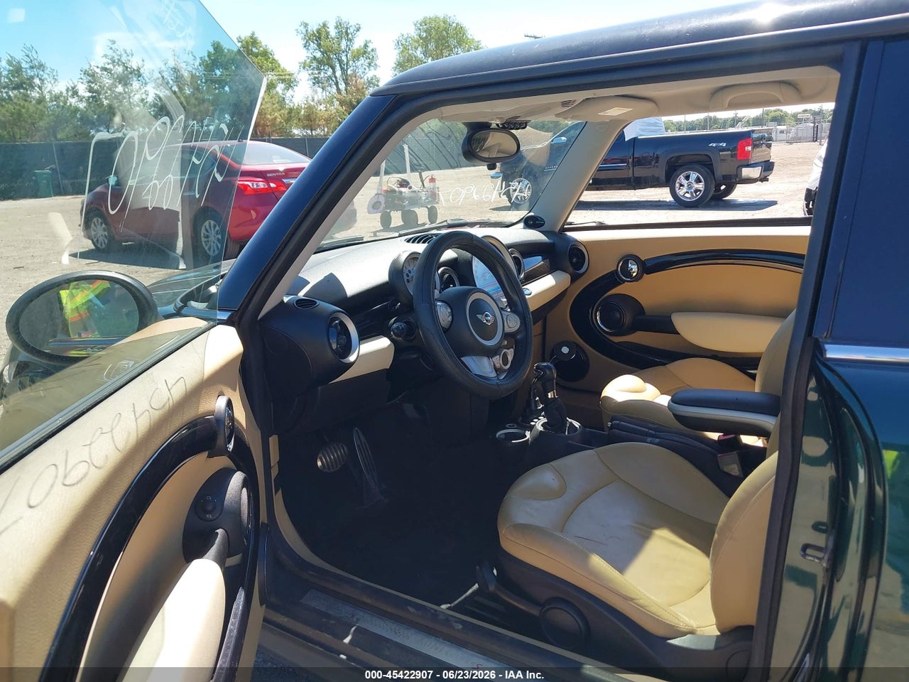 2010 MINI COOPER S   · 5/11