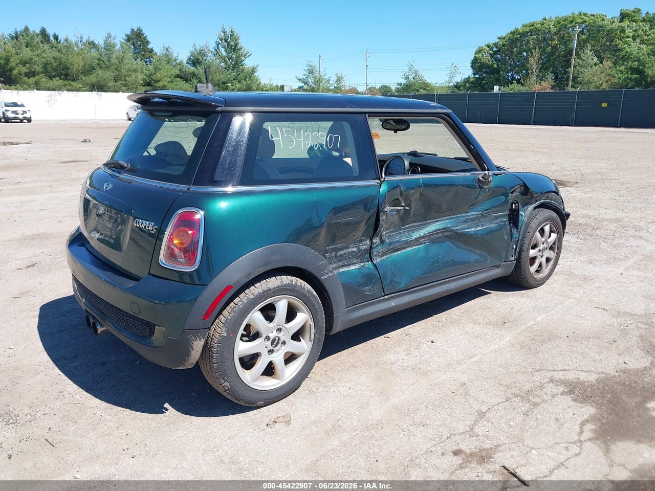 2010 MINI COOPER S   · 4/11