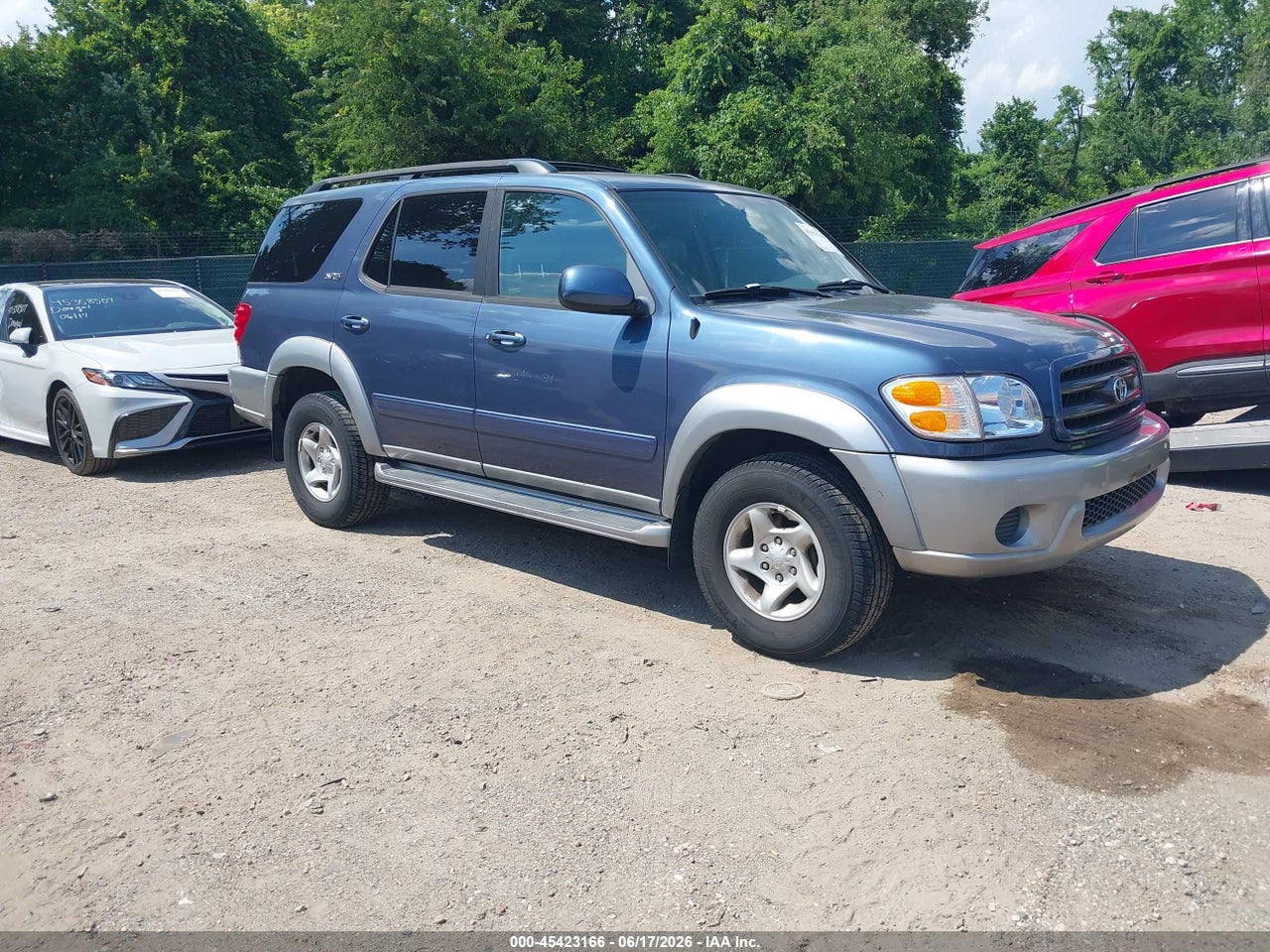 5TDBT44A42S****** · 2002 TOYOTA SEQUOIA SR5 V8