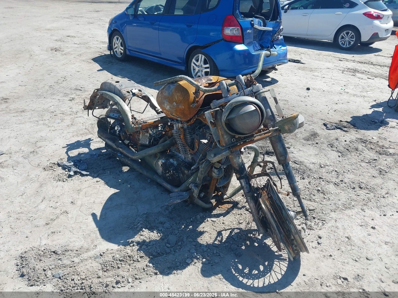 JS1VS54A332****** · 2003 SUZUKI VL800