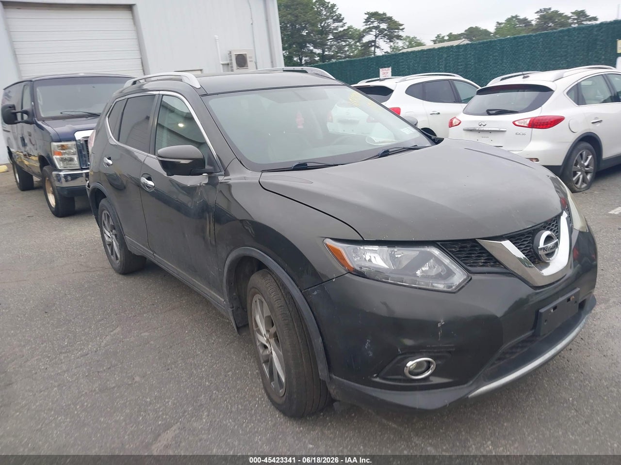 5N1AT2MV6FC****** · 2015 NISSAN ROGUE SL
