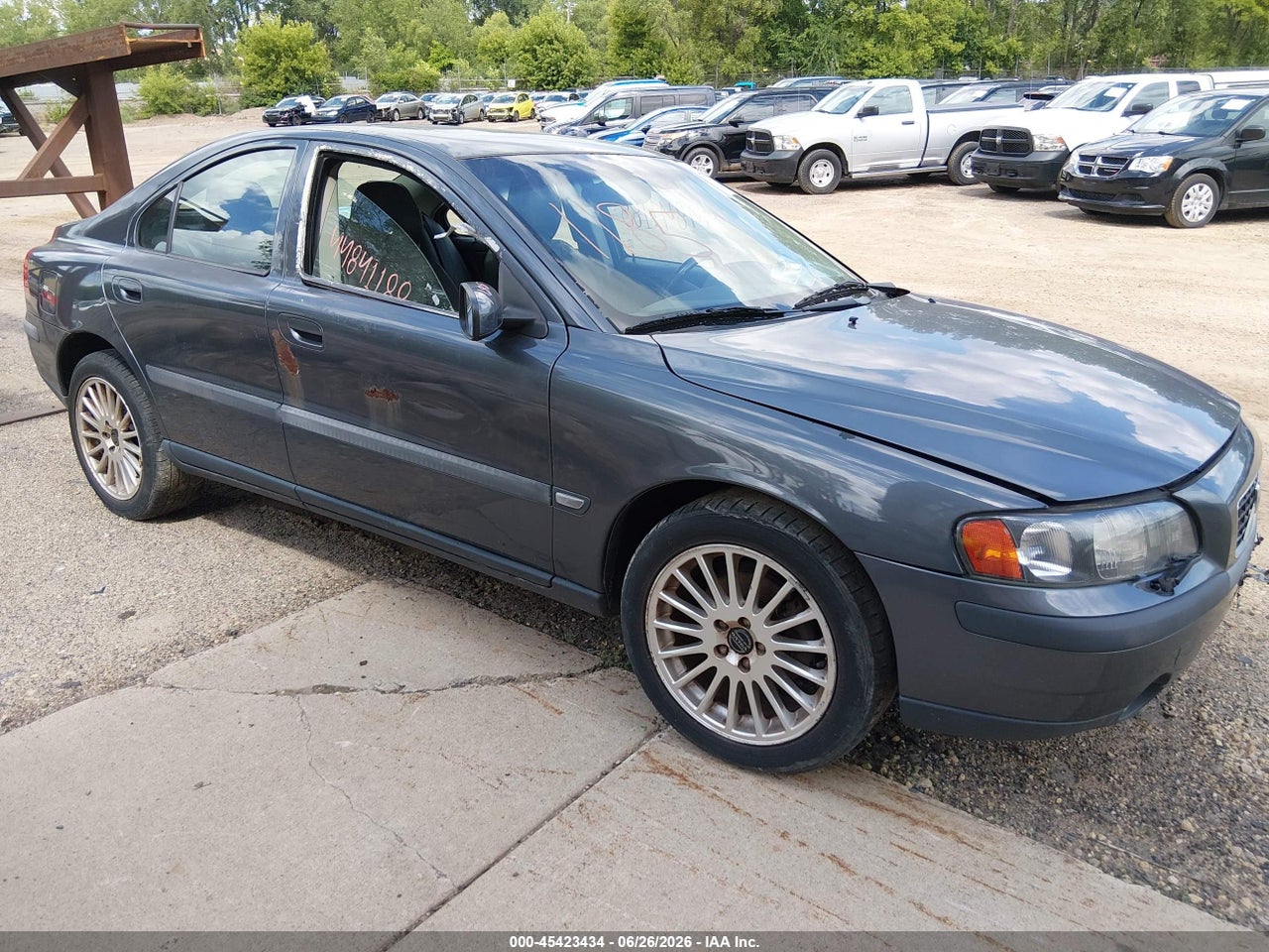YV1RS59V042****** · 2004 VOLVO S60 2.5T