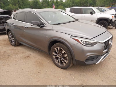 2017 INFINITI QX30 LUXURY