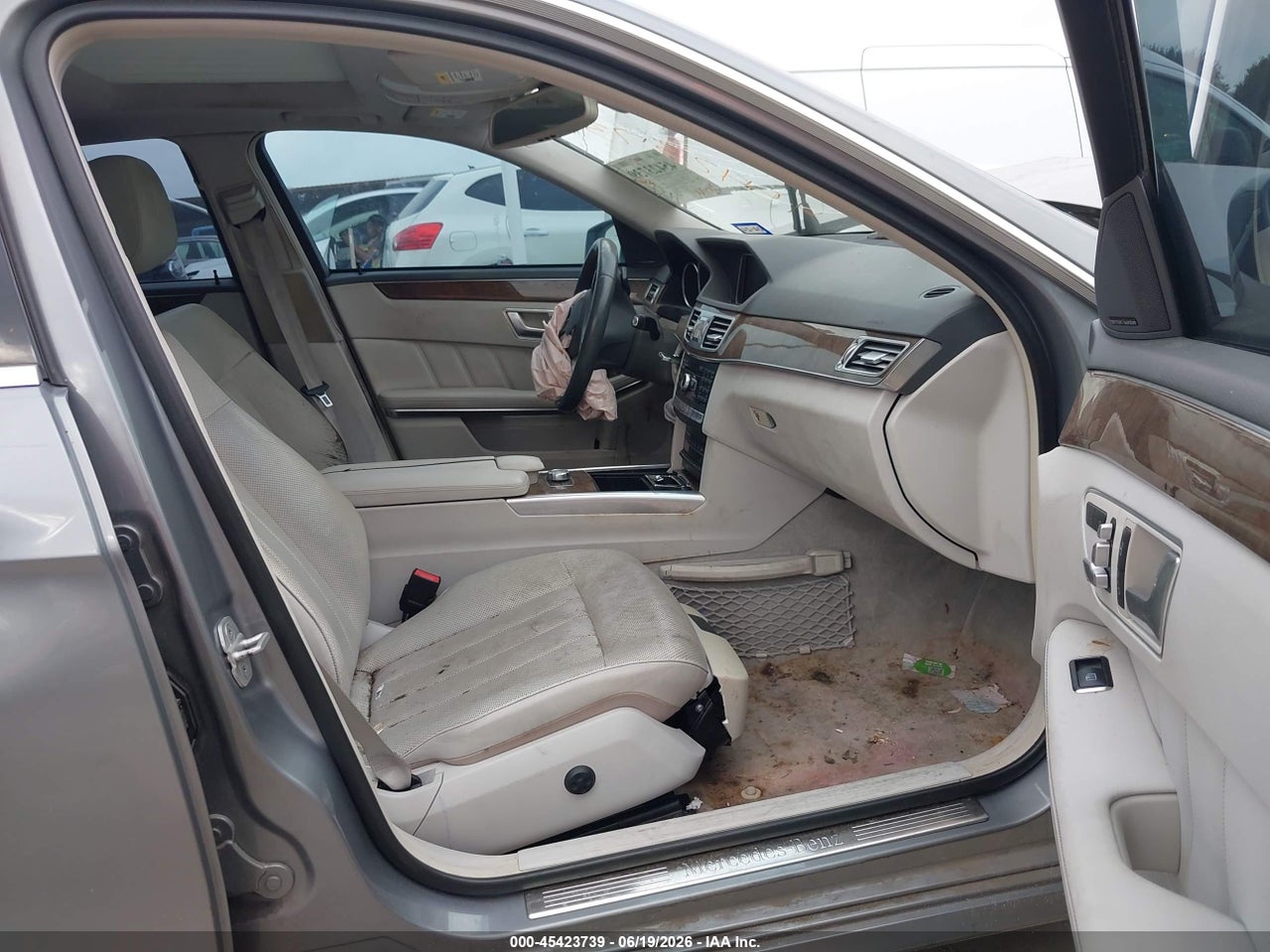 2014 MERCEDES-BENZ E 250 BLUETEC   · 5/11