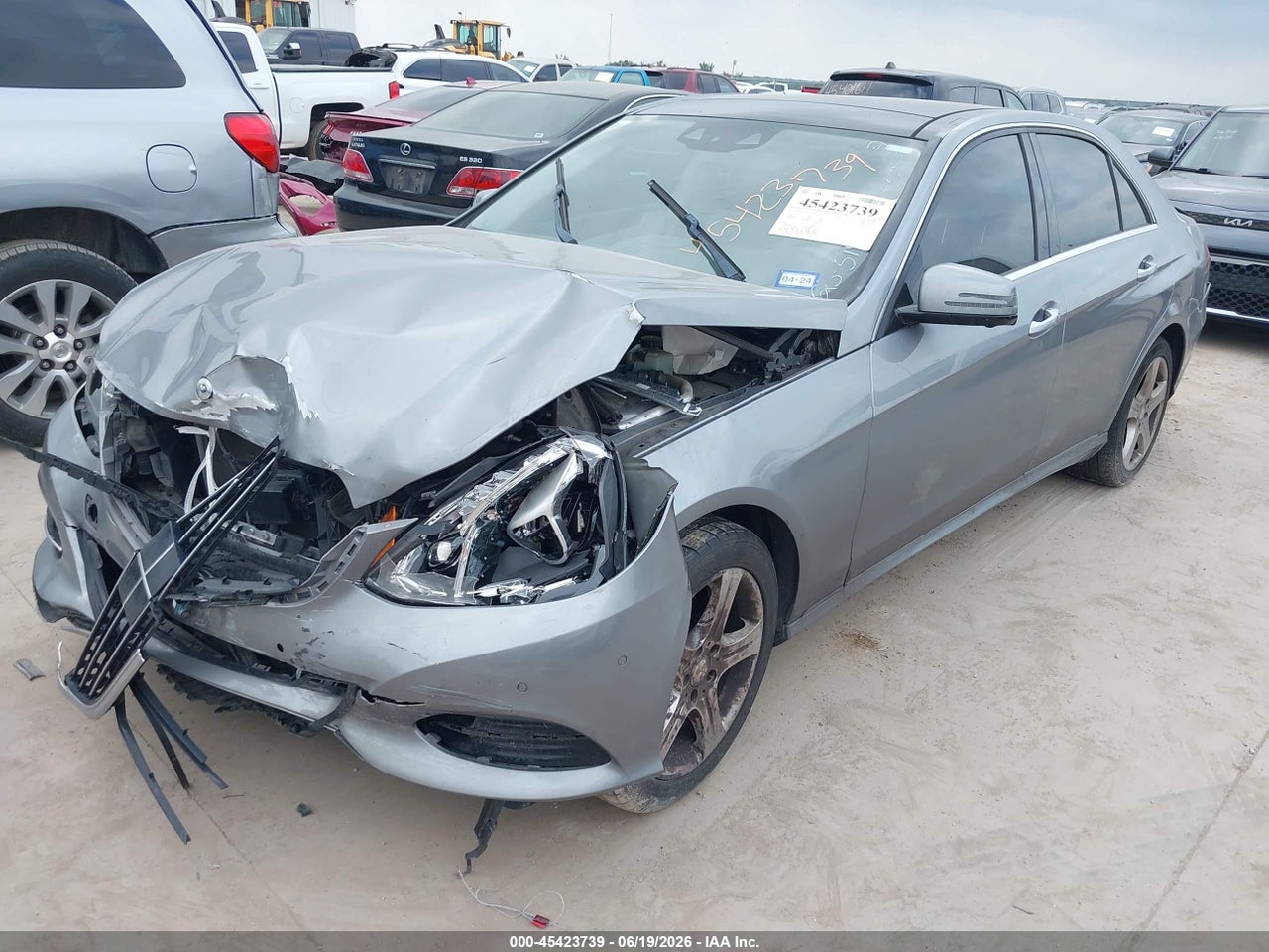 2014 MERCEDES-BENZ E 250 BLUETEC   · 2/11