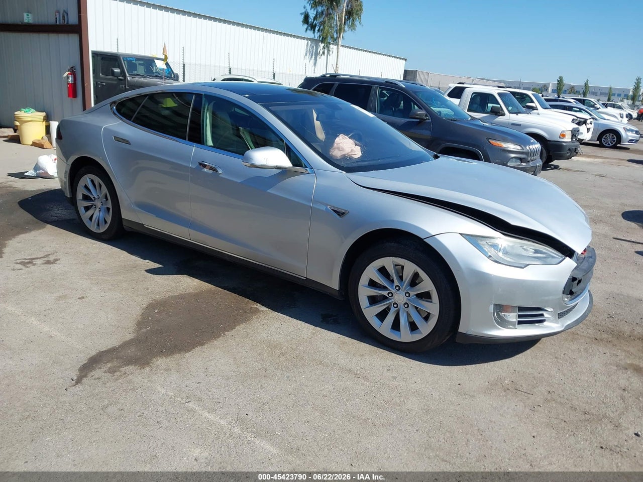 5YJSA1H18EF****** · 2014 TESLA MODEL S P85