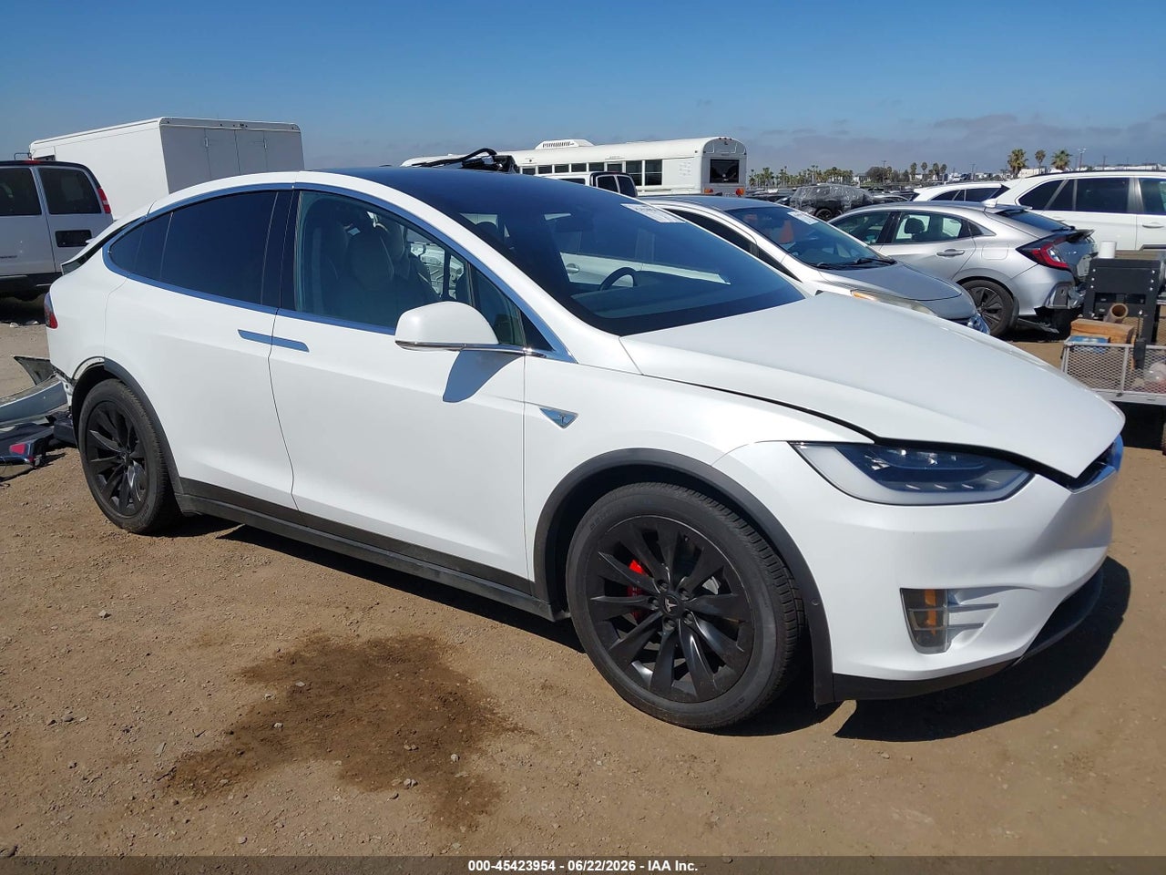 5YJXCAE28GF****** · 2016 TESLA MODEL X 60D/70D/75D/90D