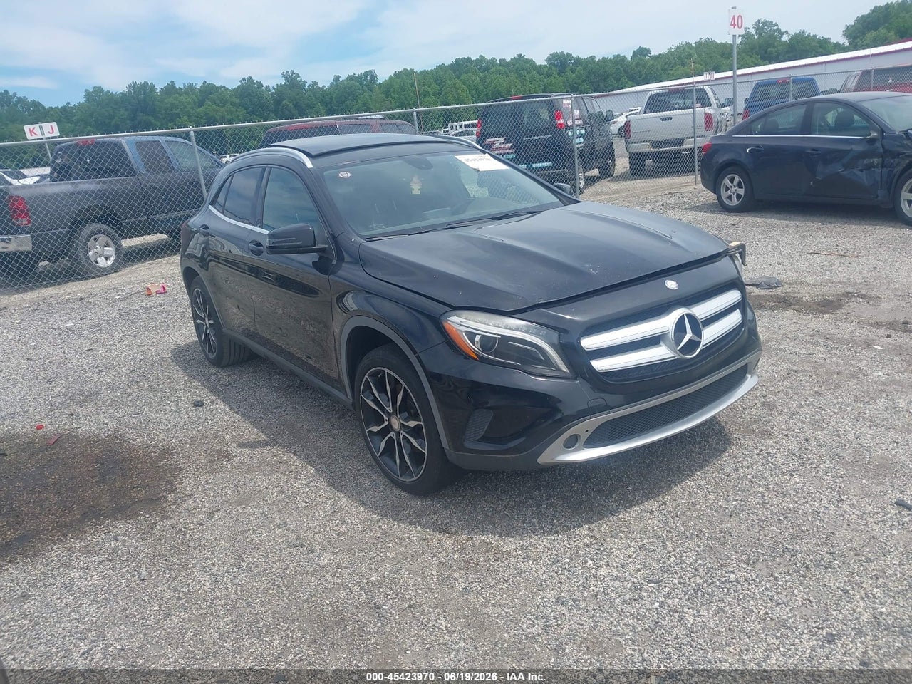 WDCTG4GBXFJ****** · 2015 MERCEDES-BENZ GLA 250 4MATIC