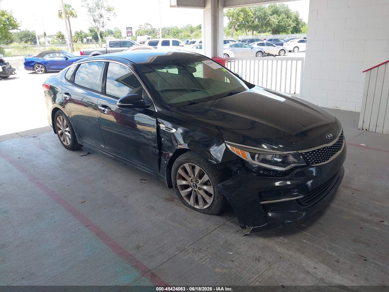 5XXGU4L3XGG****** · 2016 KIA OPTIMA EX