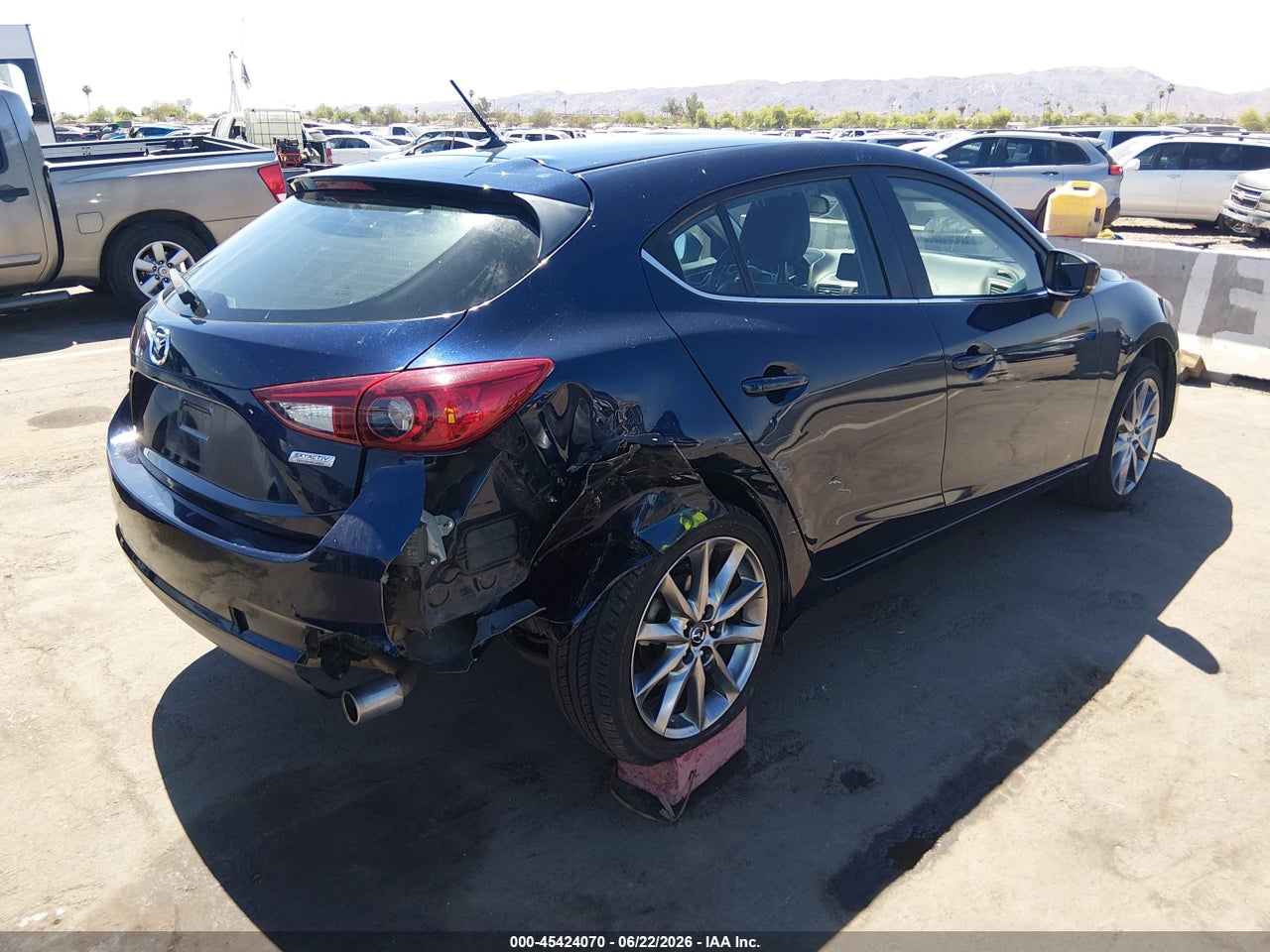 2018 MAZDA MAZDA3 TOURING · 6/11