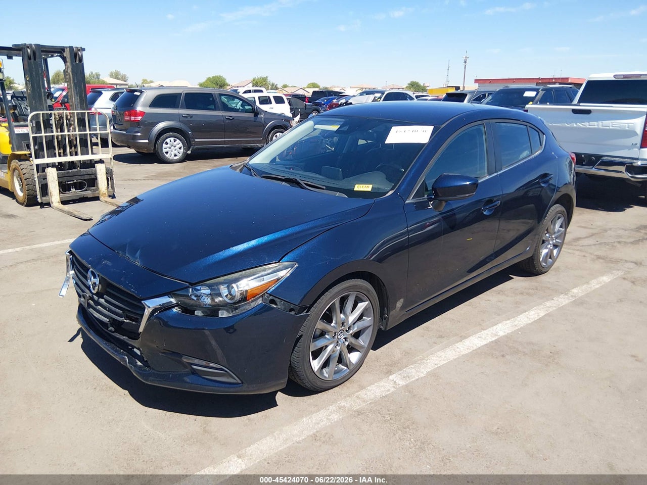 2018 MAZDA MAZDA3 TOURING · 2/11