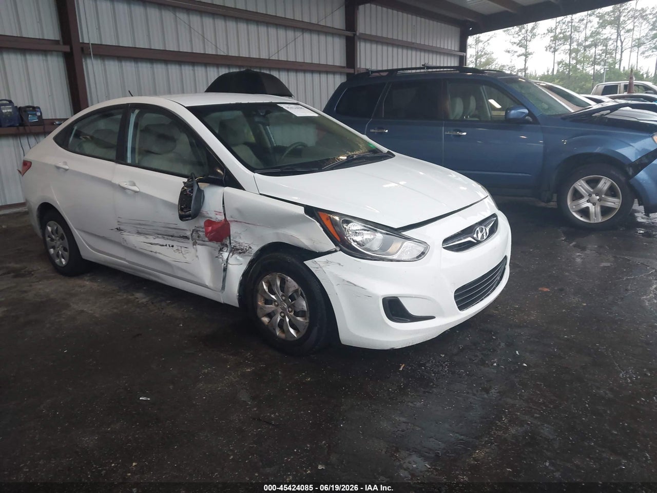 KMHCT4AE6EU****** · 2014 HYUNDAI ACCENT GLS