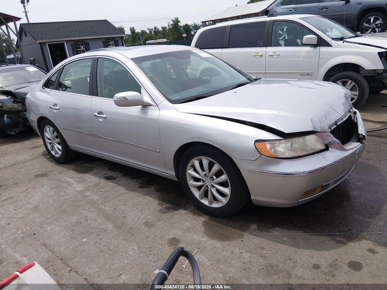 KMHFC46F48A****** · 2008 HYUNDAI AZERA LIMITED