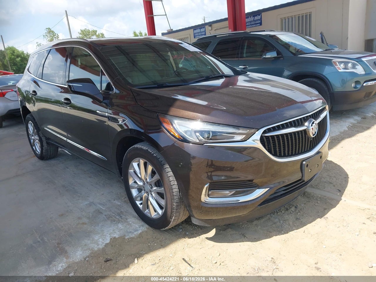 5GAERBKW6KJ****** · 2019 BUICK ENCLAVE FWD ESSENCE