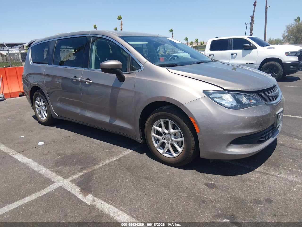 2C4RC1DG4HR****** · 2017 CHRYSLER PACIFICA TOURING
