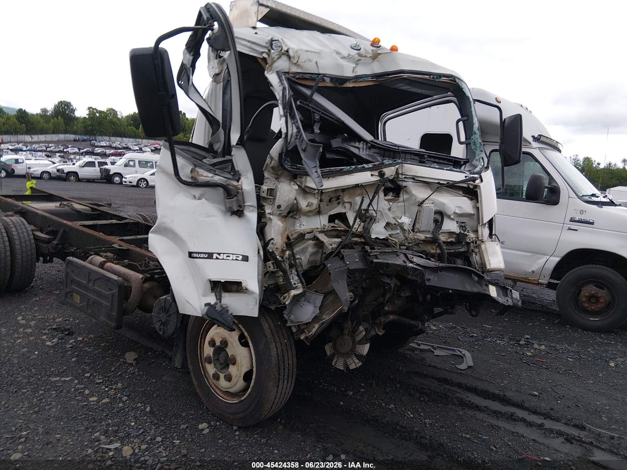 JALE5W168E7****** · 2014 ISUZU DSL REG AT