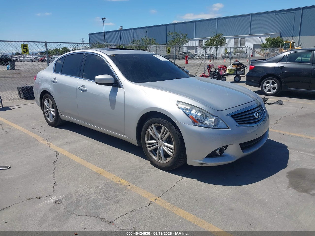 JN1CV6AP9DM****** · 2013 INFINITI G37 JOURNEY