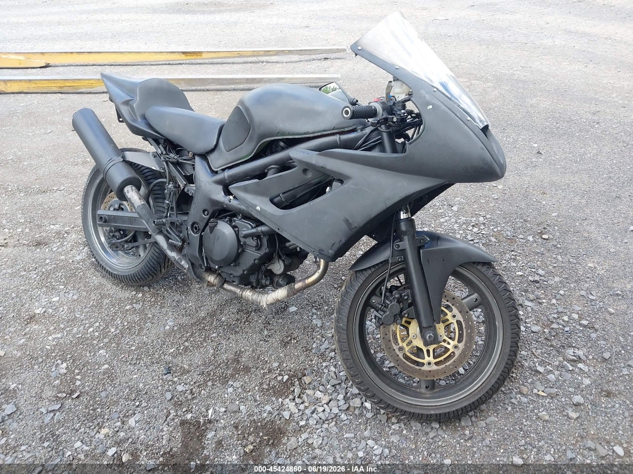 JS1VP52AXY2****** · 2000 SUZUKI SV650