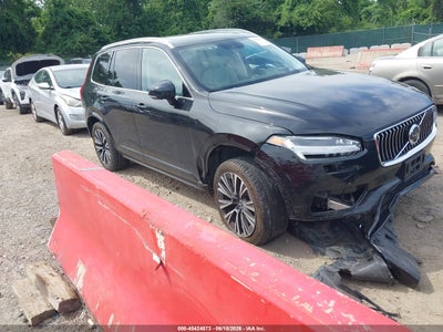 YV4102PKXN1****** · 2022 VOLVO XC90 T5 MOMENTUM 7 PASSENGER