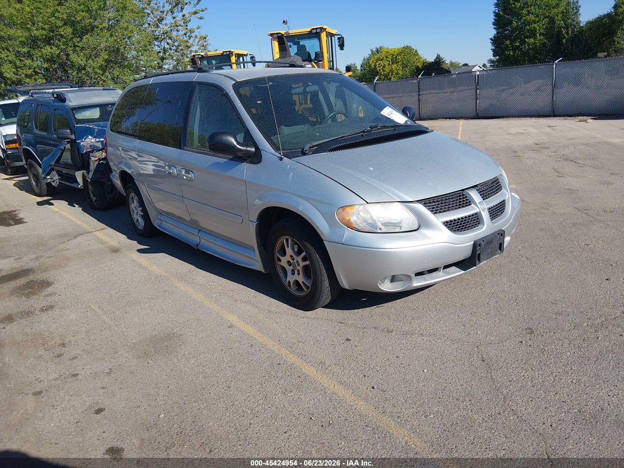 2d4gp44l04r****** · 2004 DODGE GRAND CARAVAN SXT