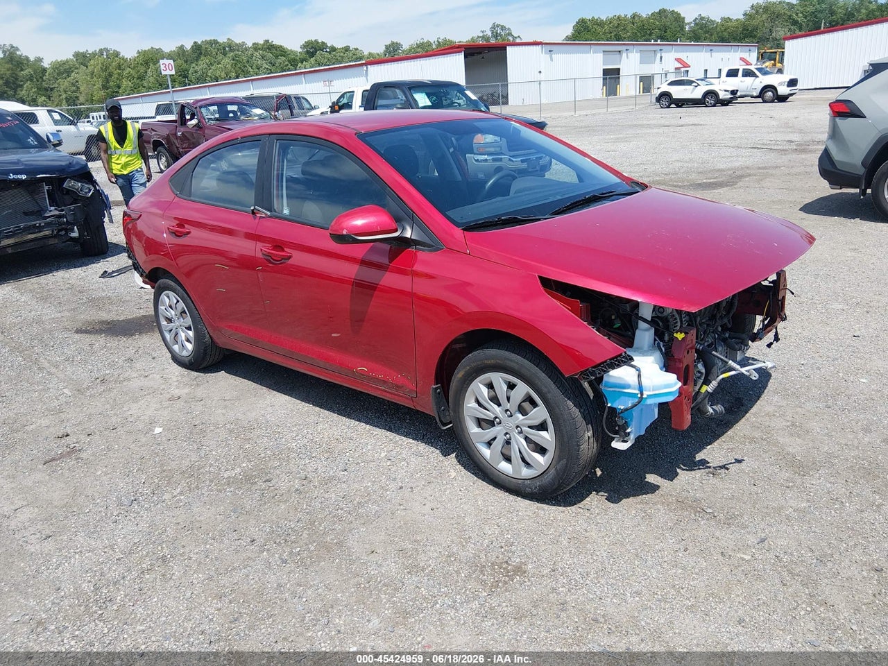 3KPC24A61LE****** · 2020 HYUNDAI ACCENT SE