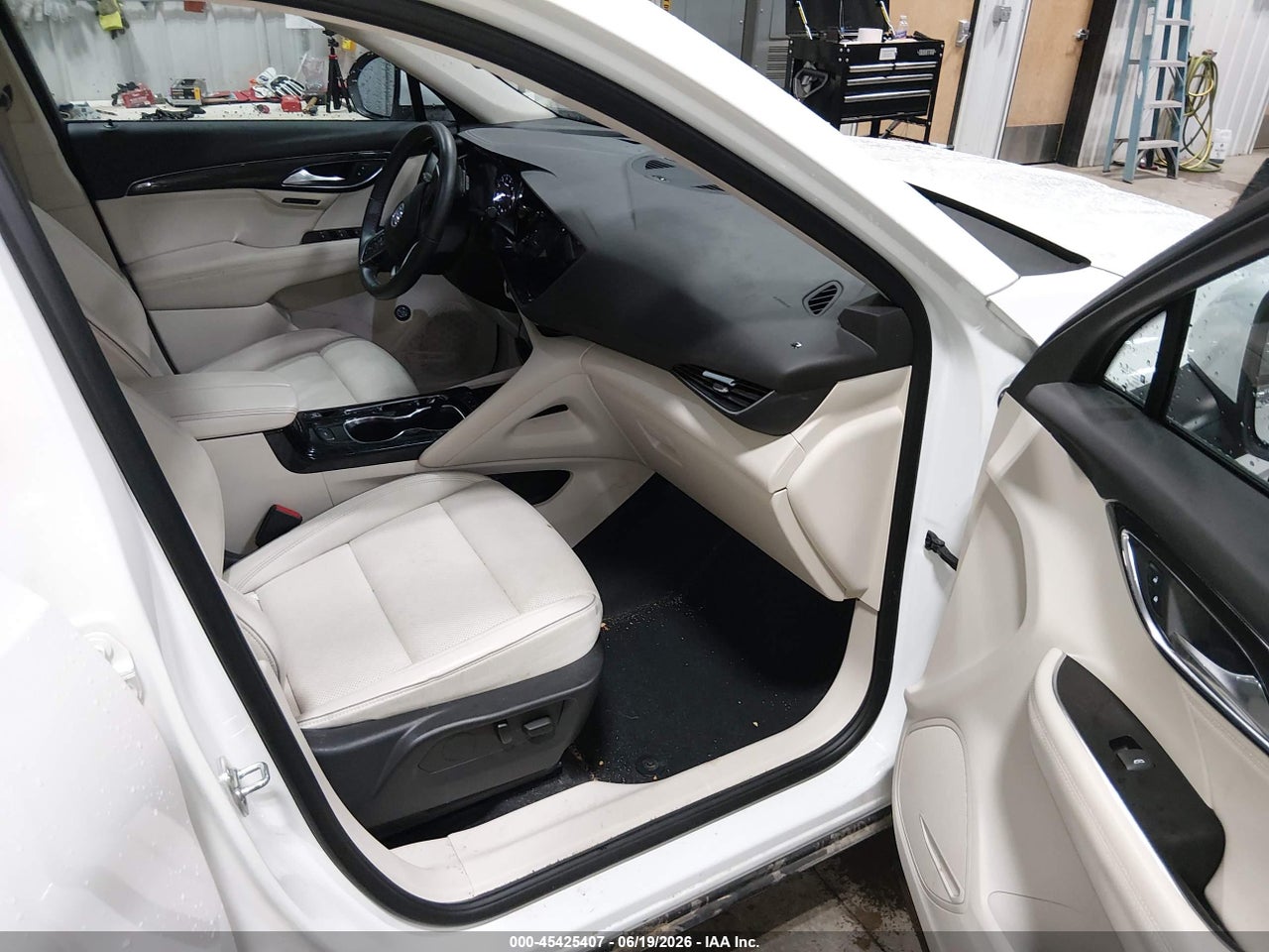 2023 BUICK ENVISION ESSENCE AWD · 5/11