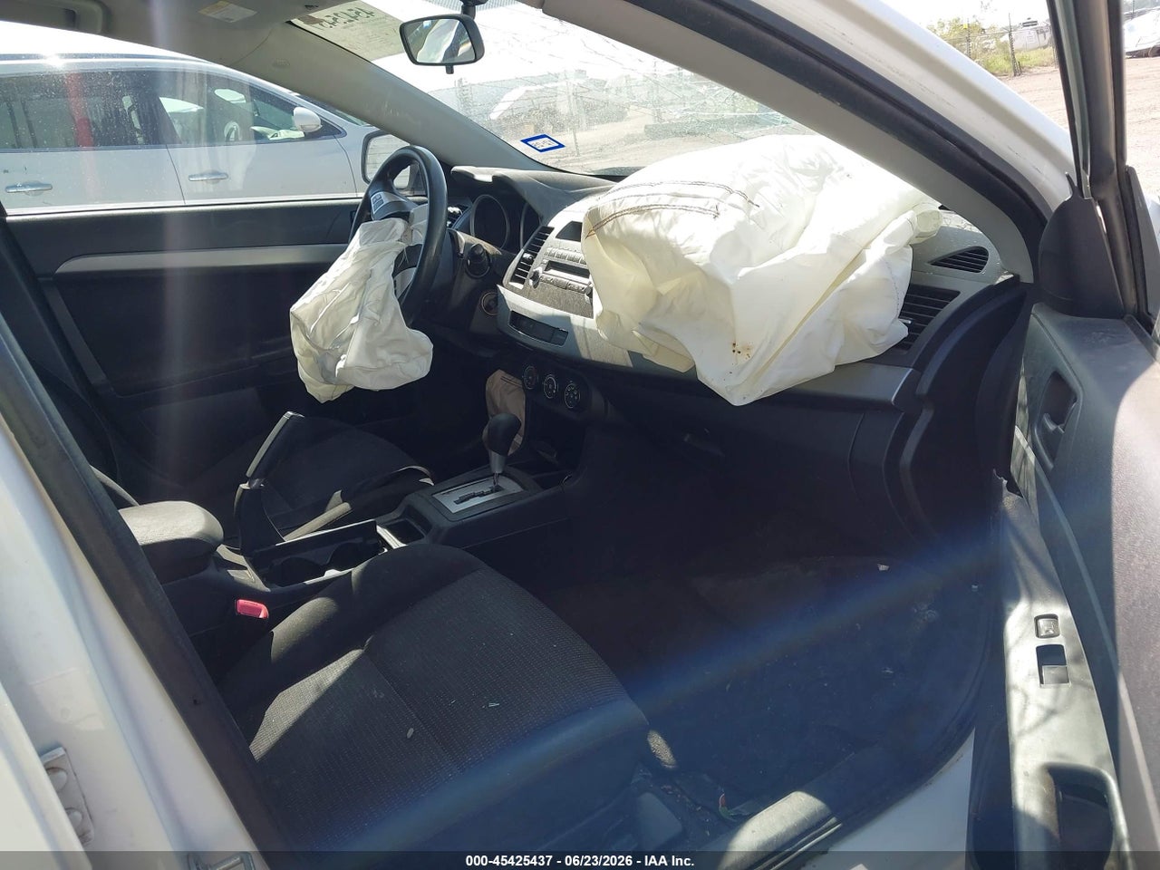 JA32U2FUXBU****** · 2011 MITSUBISHI LANCER ES · 5/11