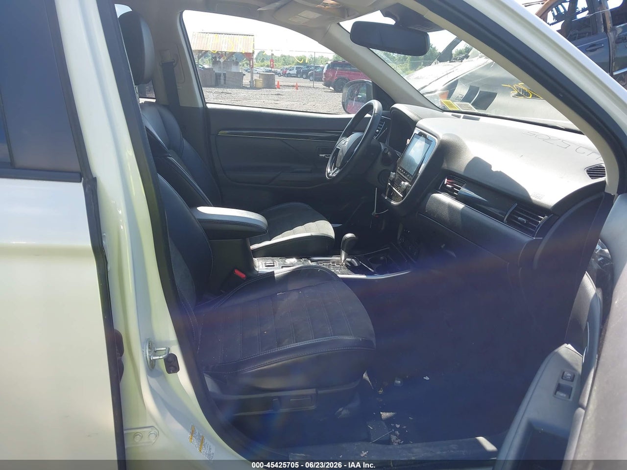 2020 MITSUBISHI OUTLANDER SE 2.4 S-AWC · 5/11